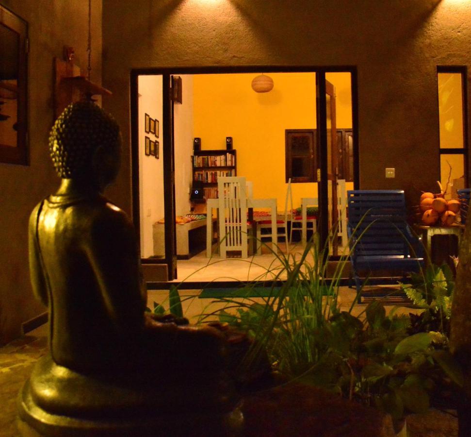 View Guesthouse & Bistro At Goyambokka Tangalle Extérieur photo